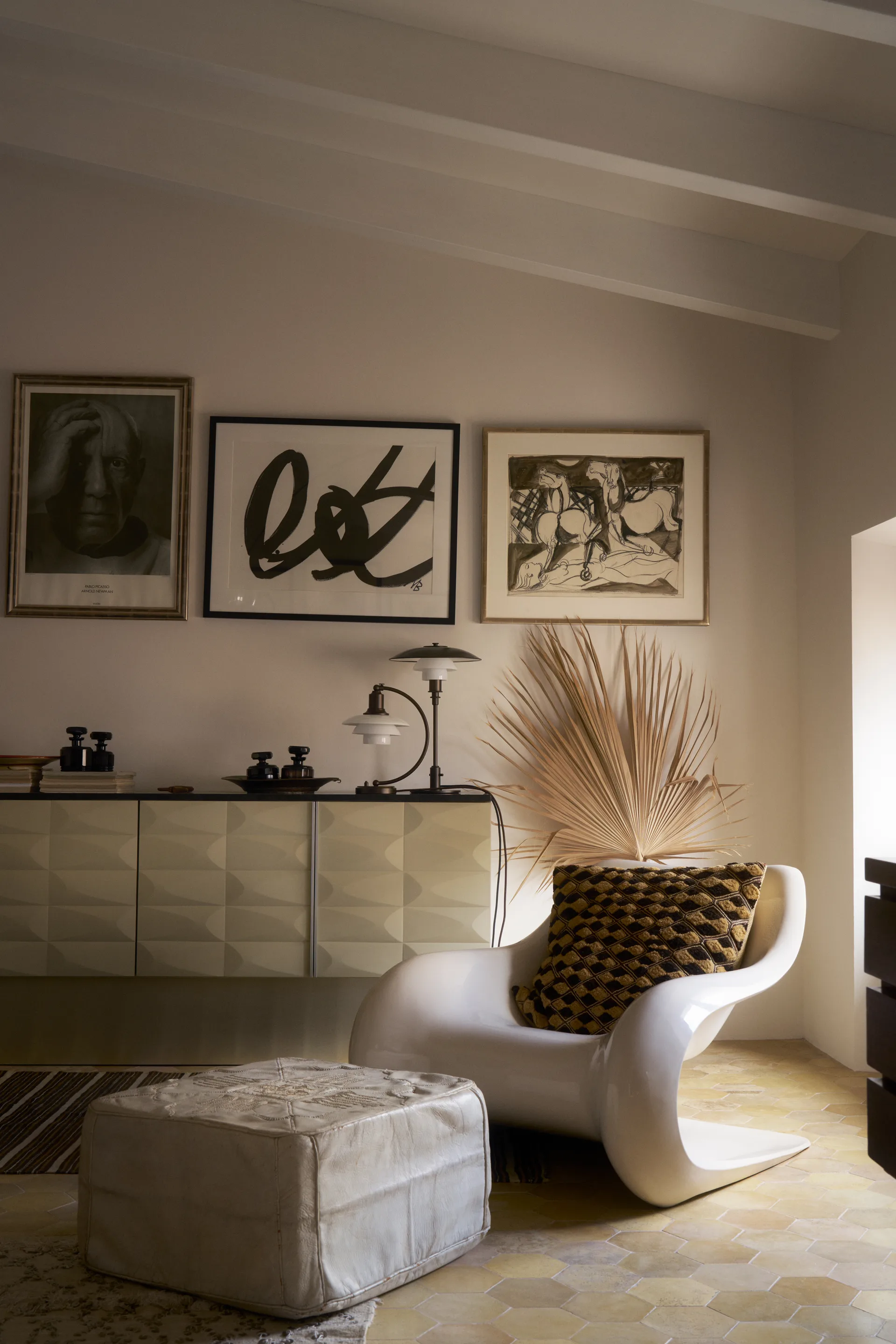 PH 3/2 Luna pöytälamppu, Aged brass-opaalilasi Louis Poulsen