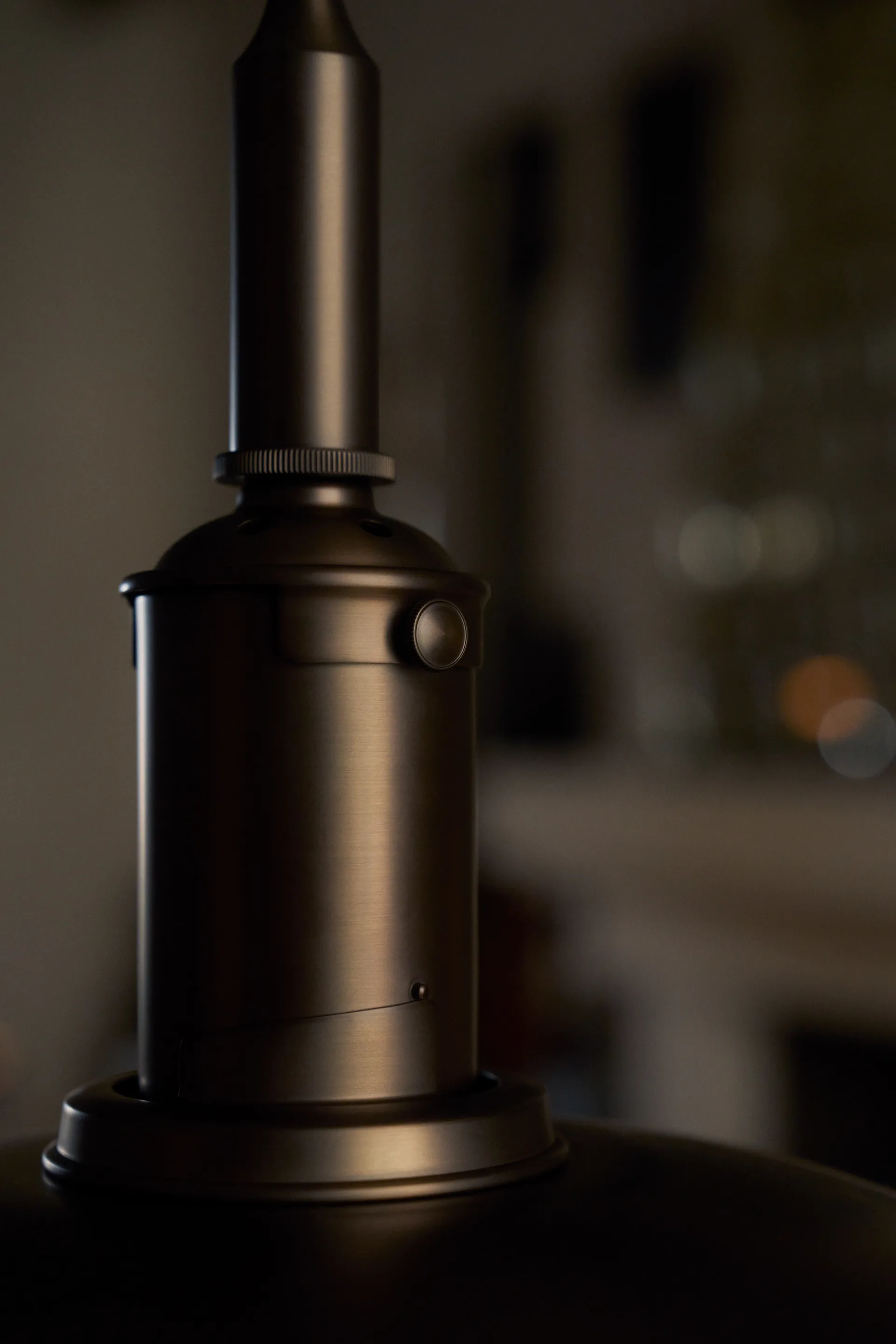 PH 3/3 Luna kattolamppu, Aged brass-opaalilasi Louis Poulsen