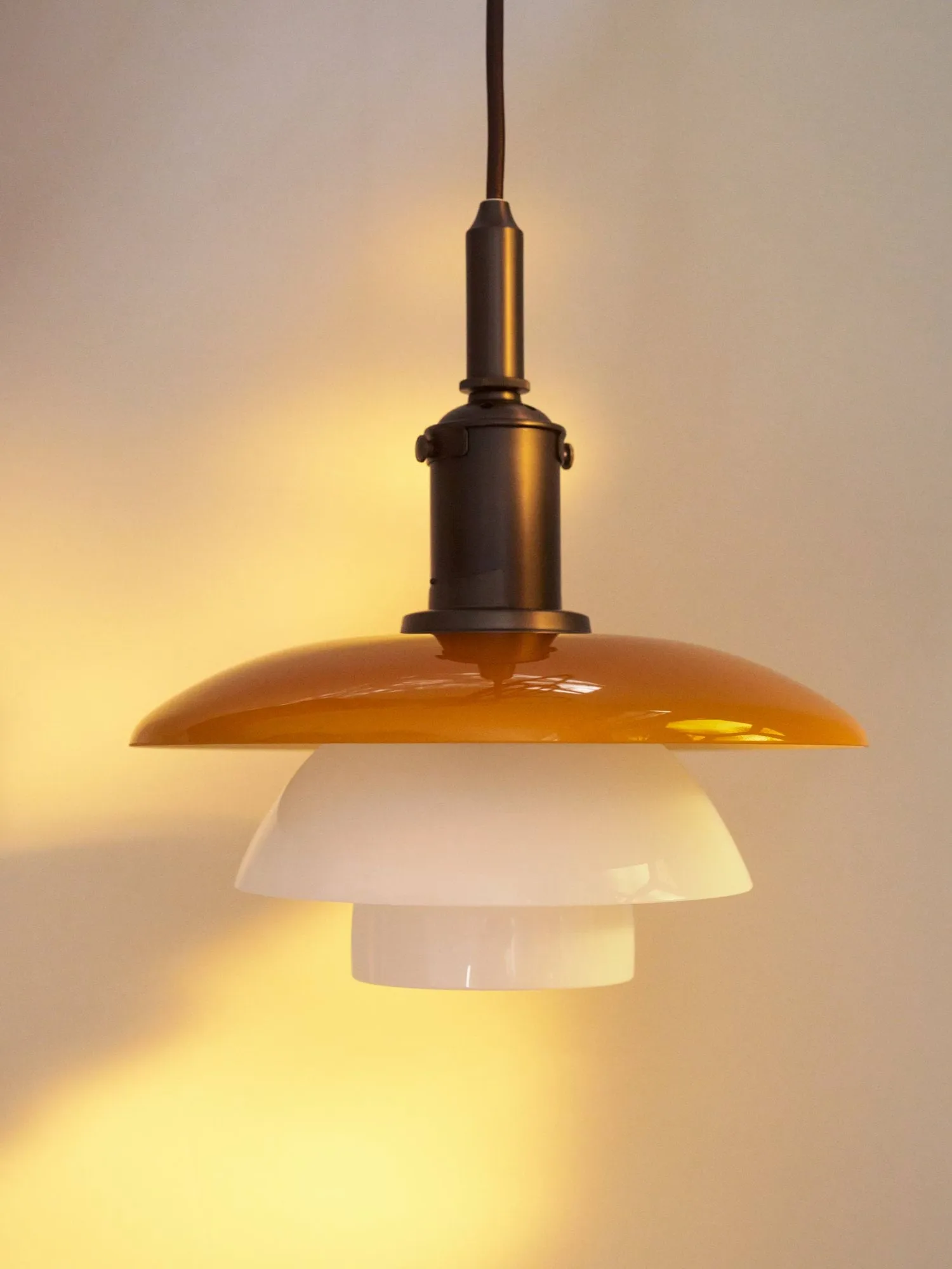 PH 3/3 penel Centenary Edition lamppu, Amber-Opal white Louis Poulsen