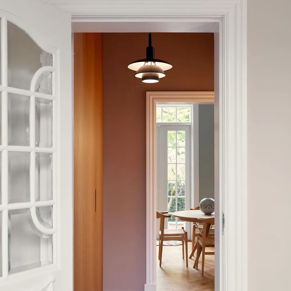 PH 3/3 riippuvalaisin, Valkoinen opaali, lasi Louis Poulsen