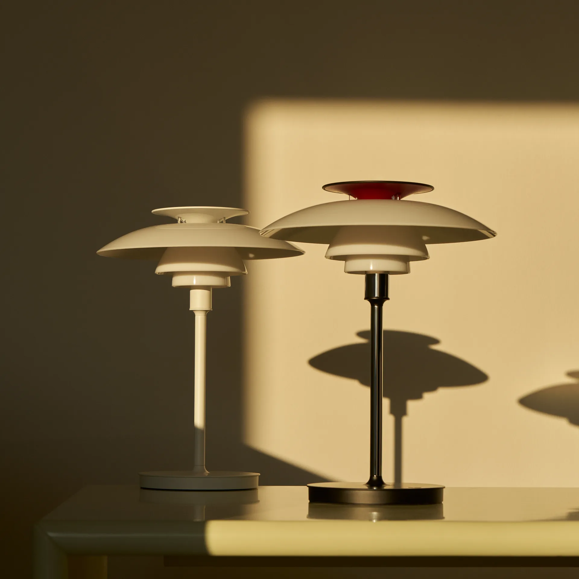 PH 80 kannettava pöytälamppu, Valkoinen opaali, kromattu Louis Poulsen