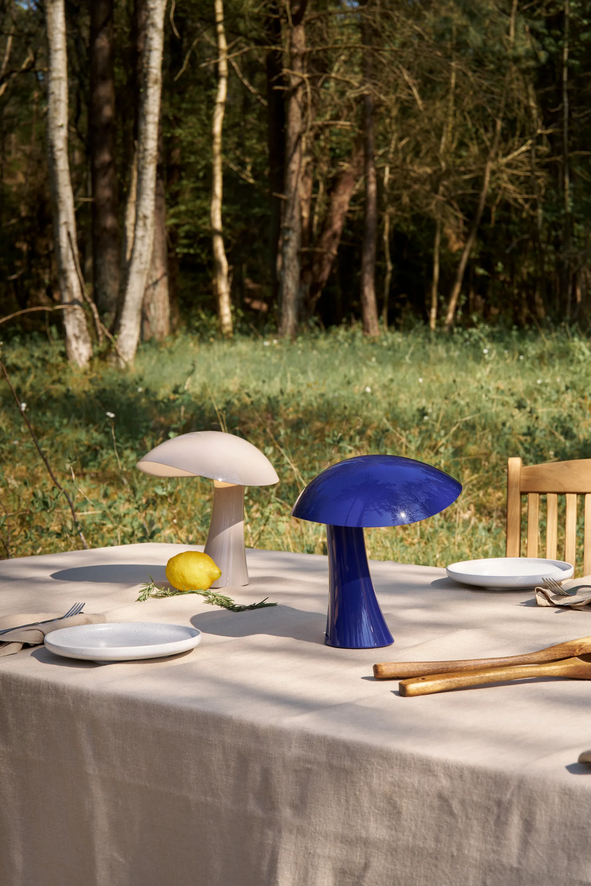 Rumee 220 kannettava pöytälamppu, Night Blue Louis Poulsen