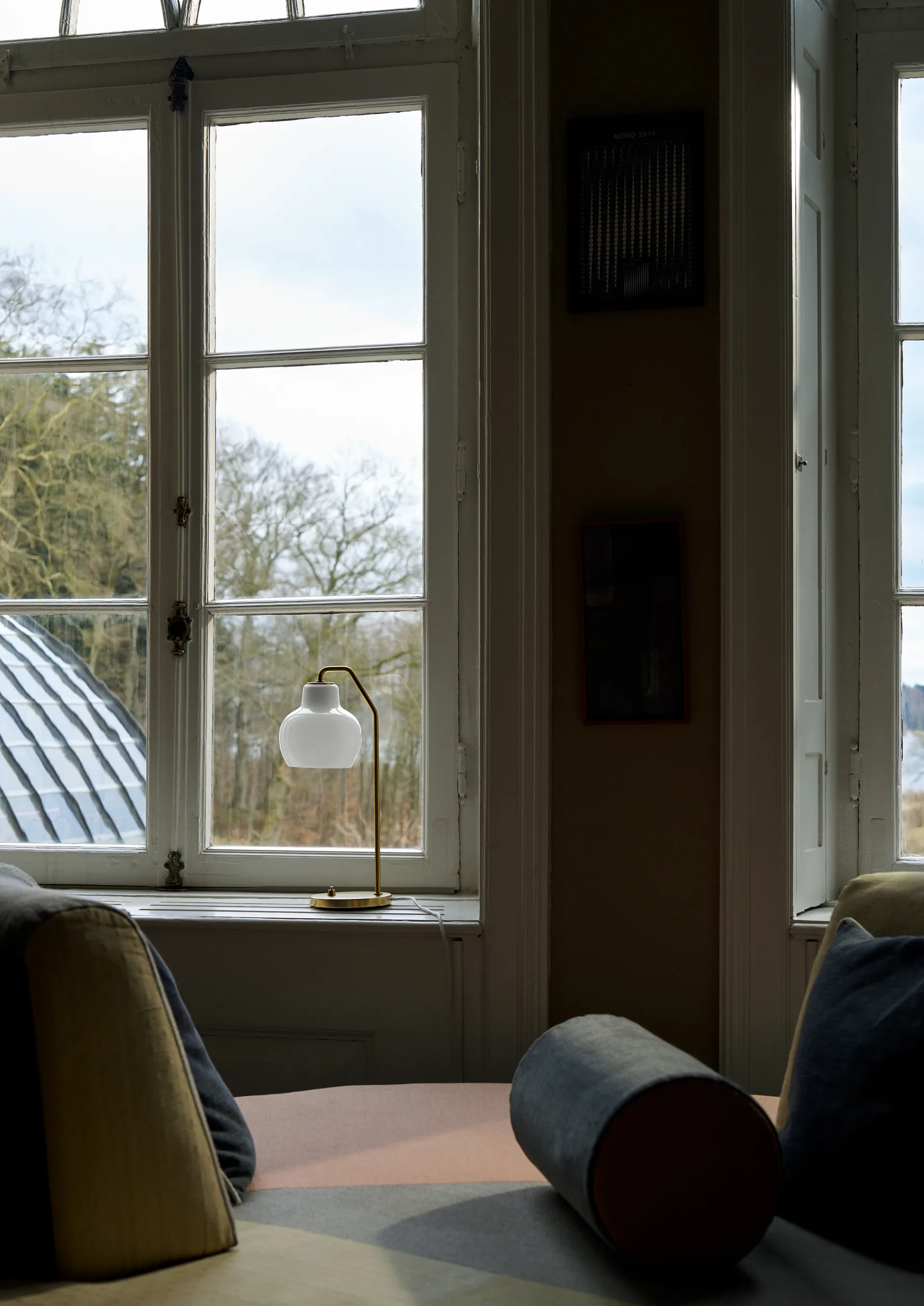 VL Ring Crown pöytävalaisin Ø15 cm, Messinki-opaalilasi Louis Poulsen