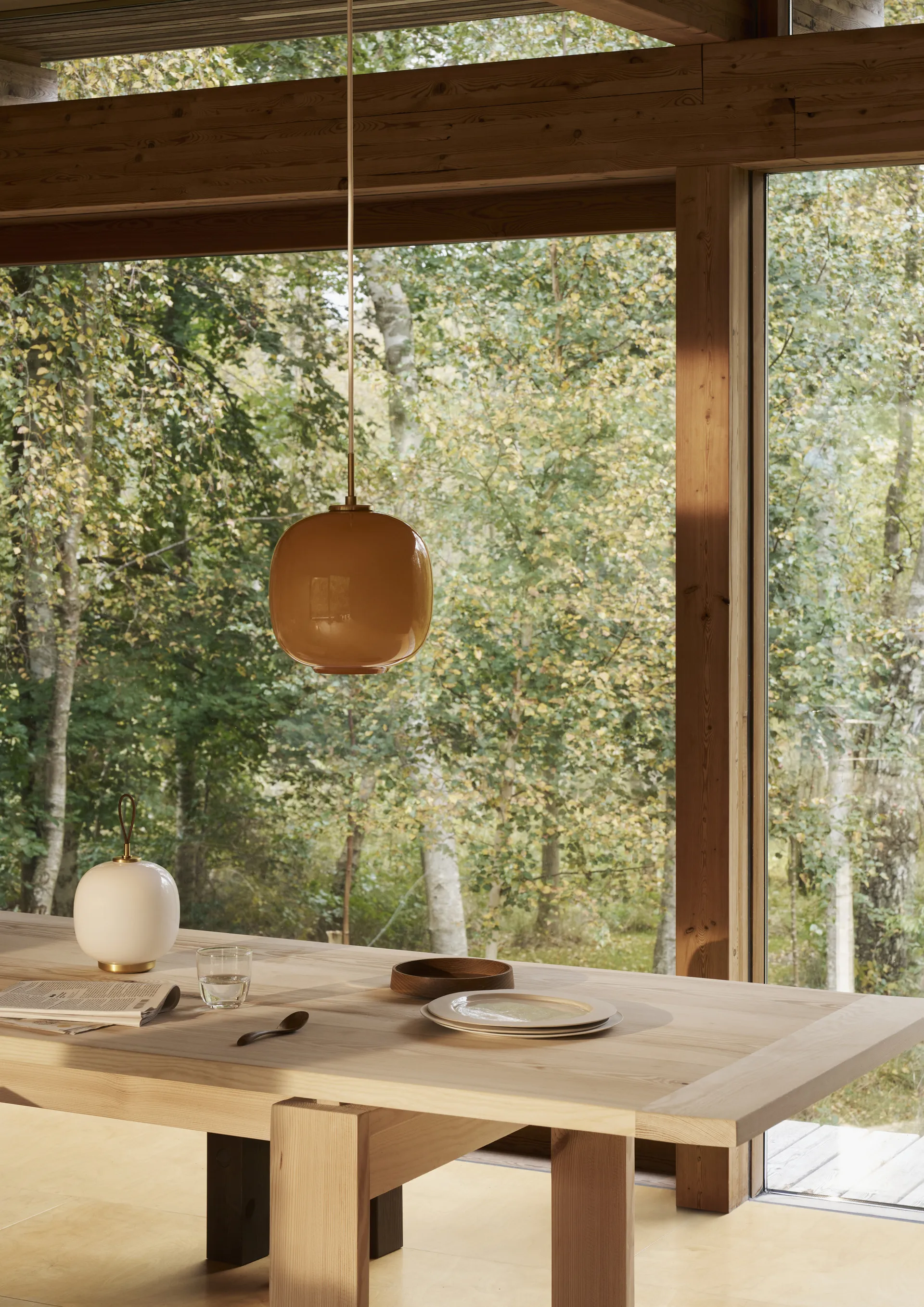 VL45 Radiohus kattovalaisin Ø17,5 cm, Brass-amber glass Louis Poulsen