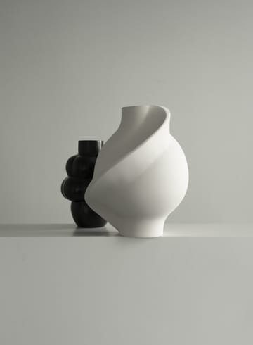 Pirout maljakko 02 42 cm - Raw White - Louise Roe