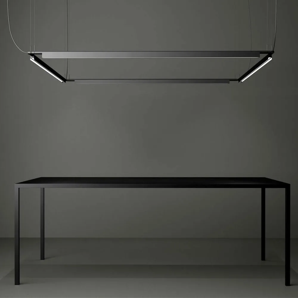 Compendium riippuvalaisin, Musta, sis. vaihehimmentimen Luceplan