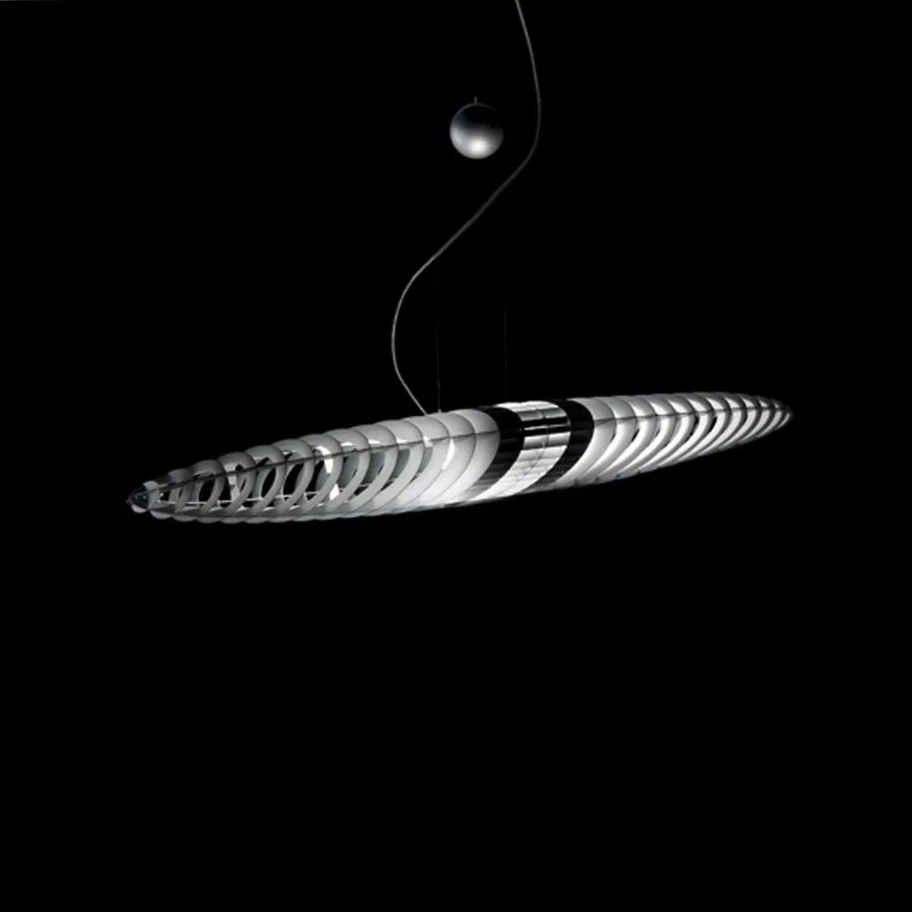 Titania D17 -riippuvalaisin, Alumiini-vaihdettava valosuodatin Luceplan