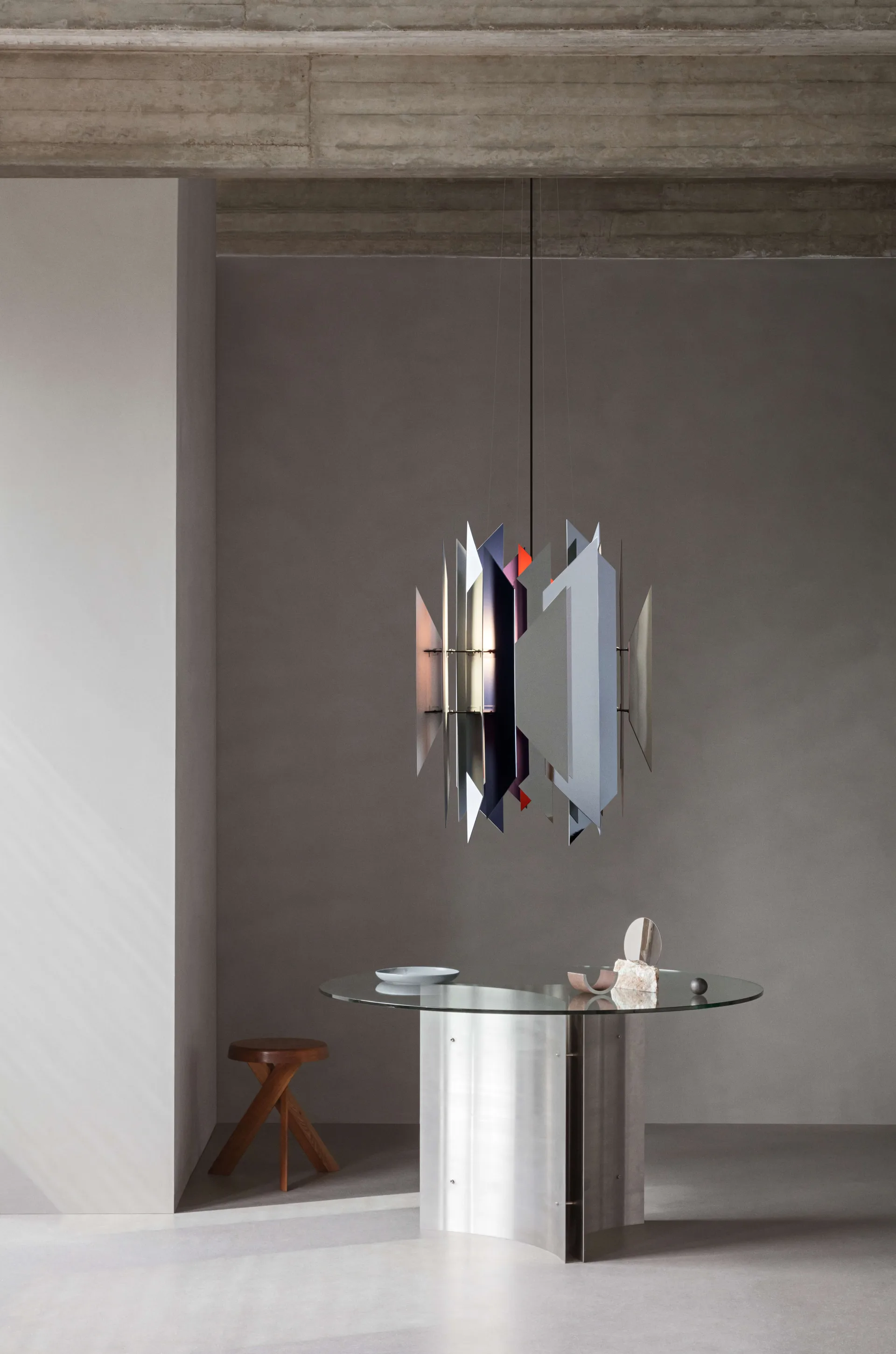 Divan 2 700 riippuvalaisin, Original LYFA