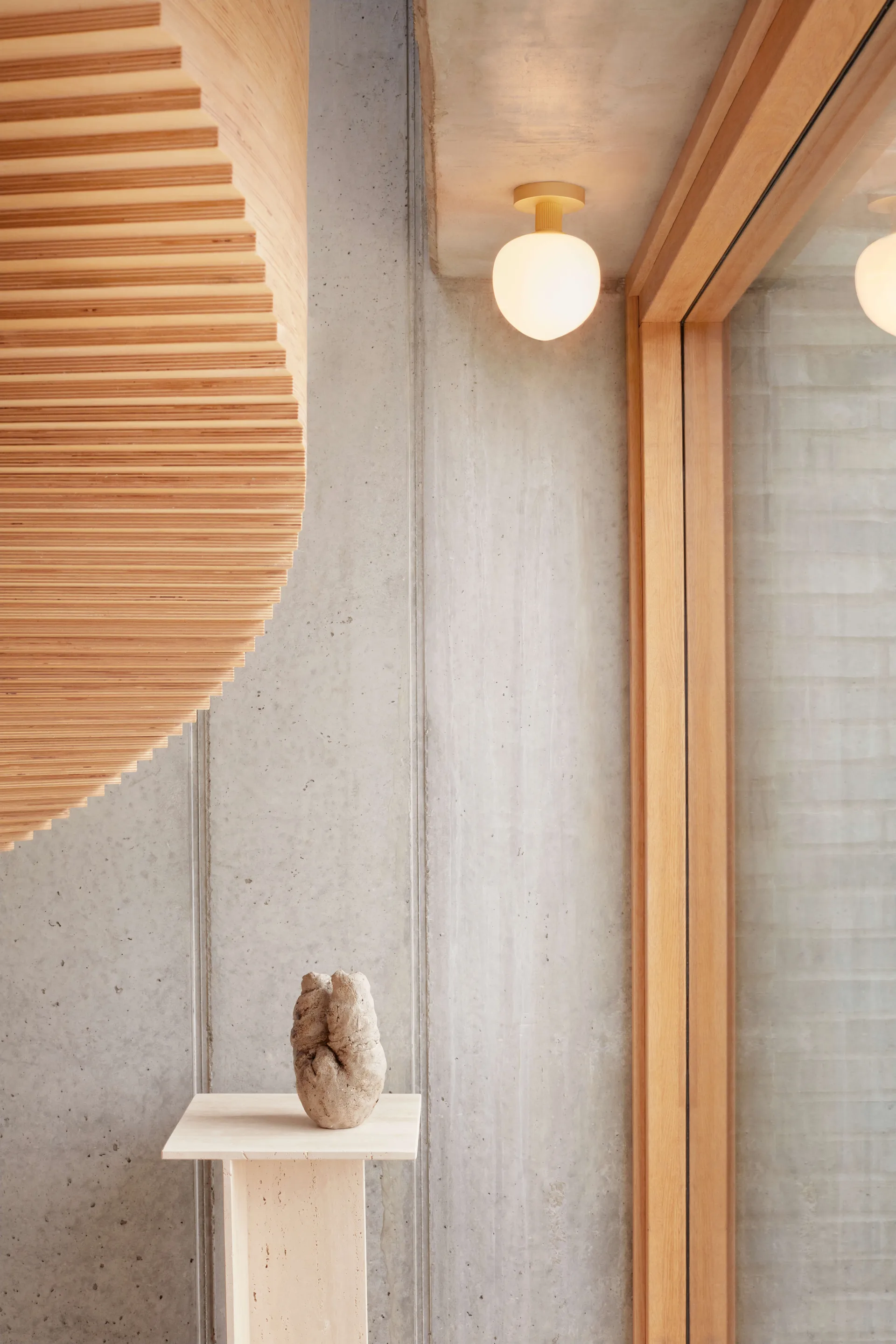 Memoir 120 kattovalaisin, Brass LYFA