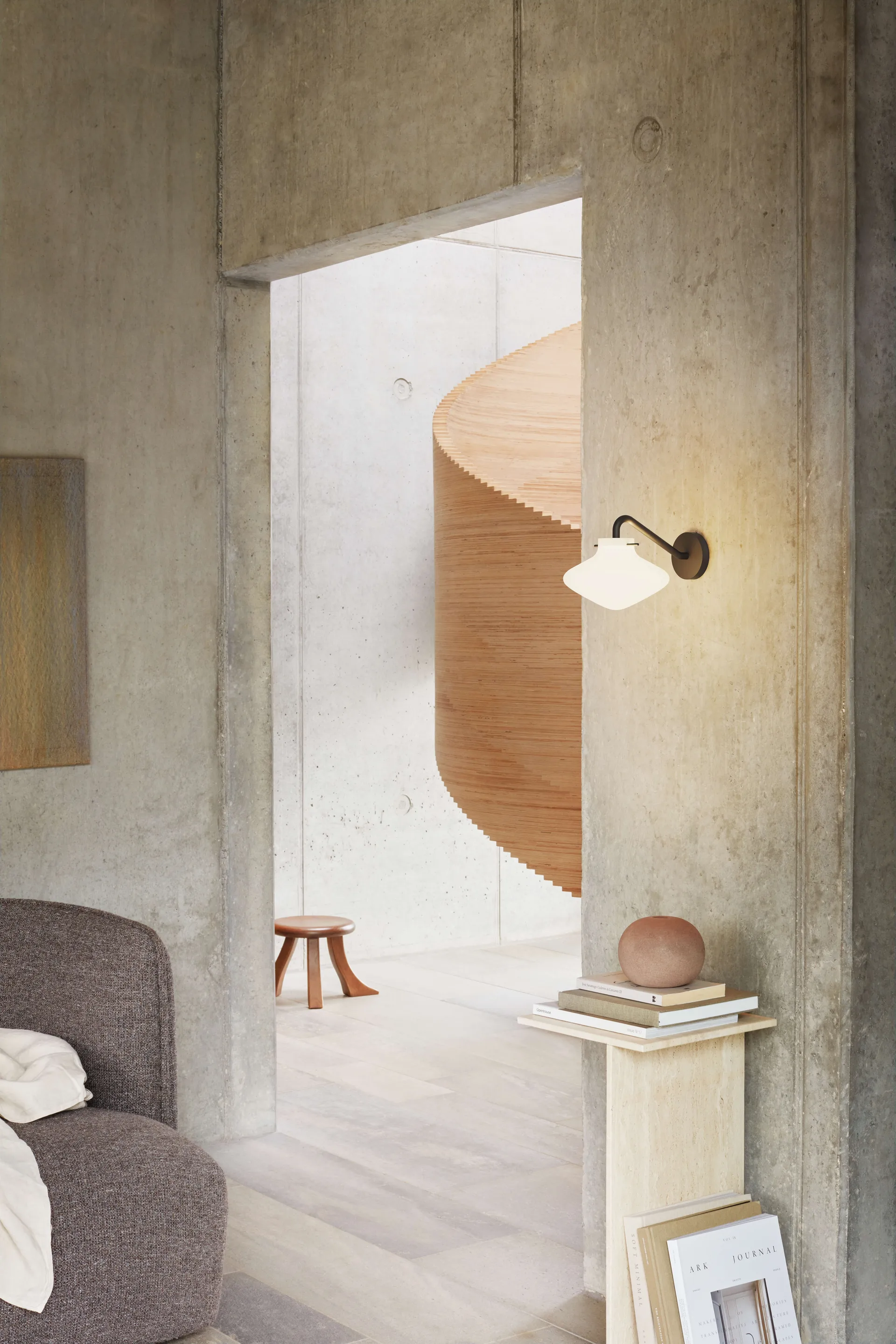 Repose 175 seinävalaisin, Black LYFA