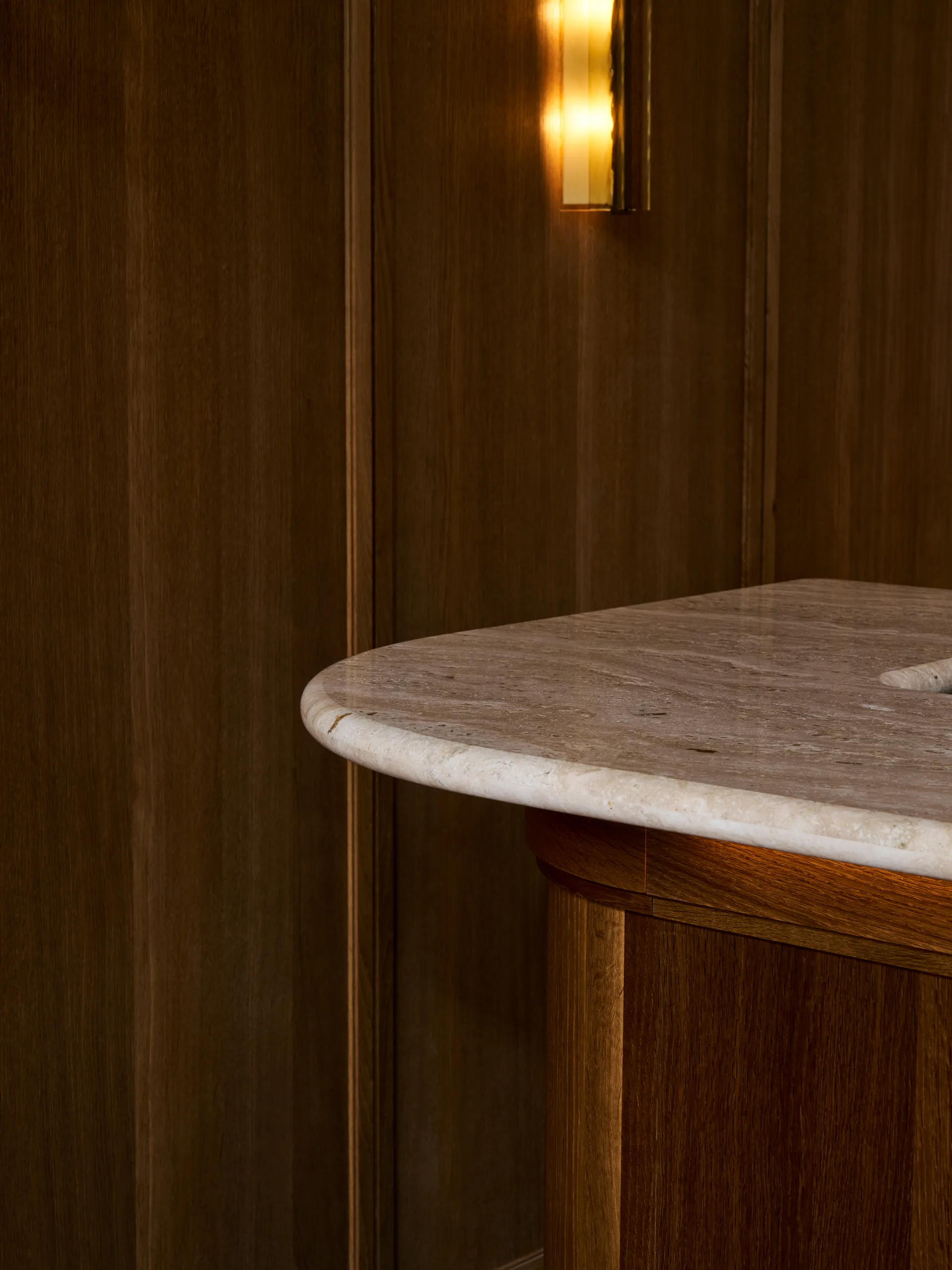 Ryff seinälamppu, Pronssi LYFA