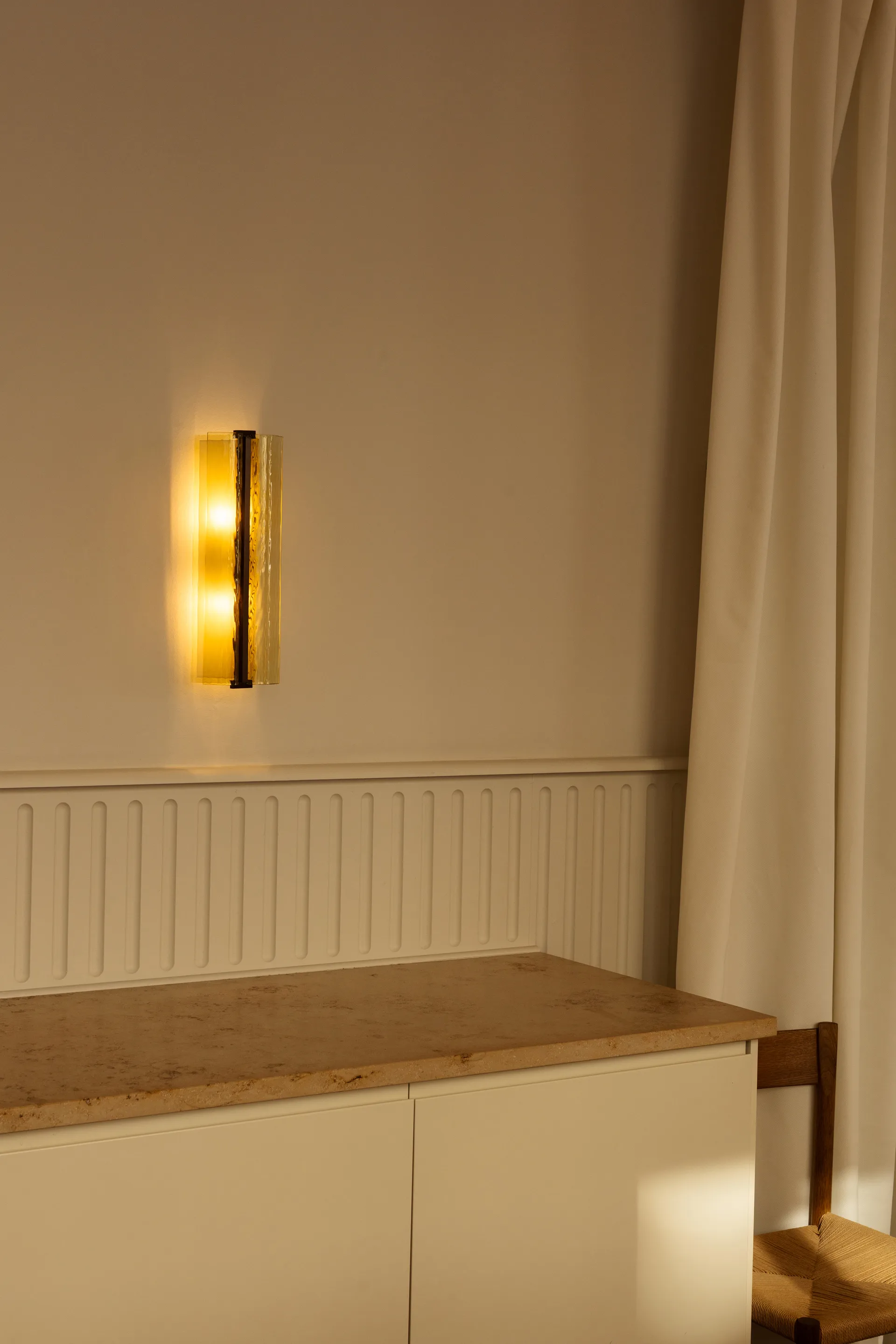 Ryff seinälamppu, Pronssi LYFA