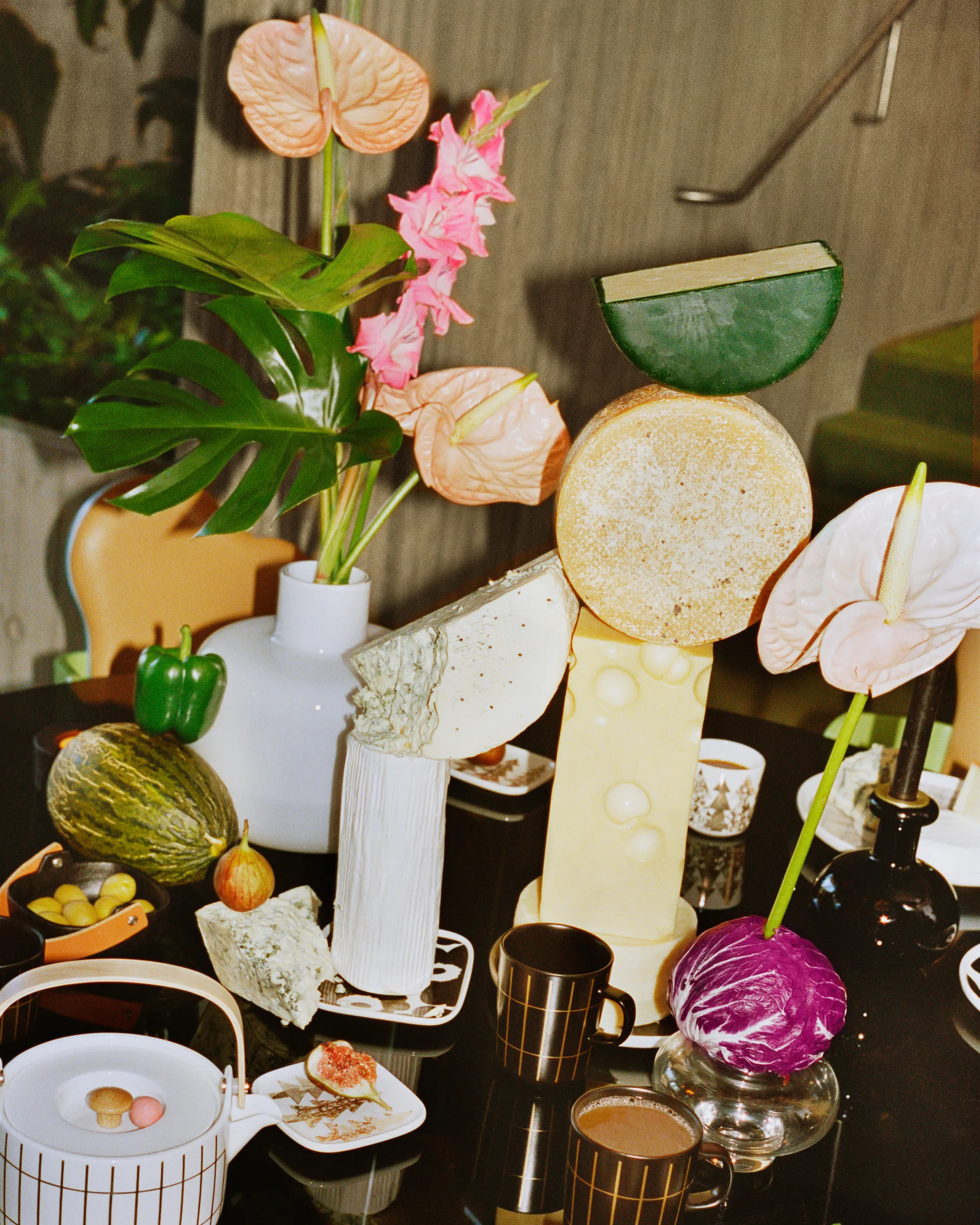 Kuusikossa kuppi ja lautanen setti 20 cl 4 osaa, White-gold Marimekko