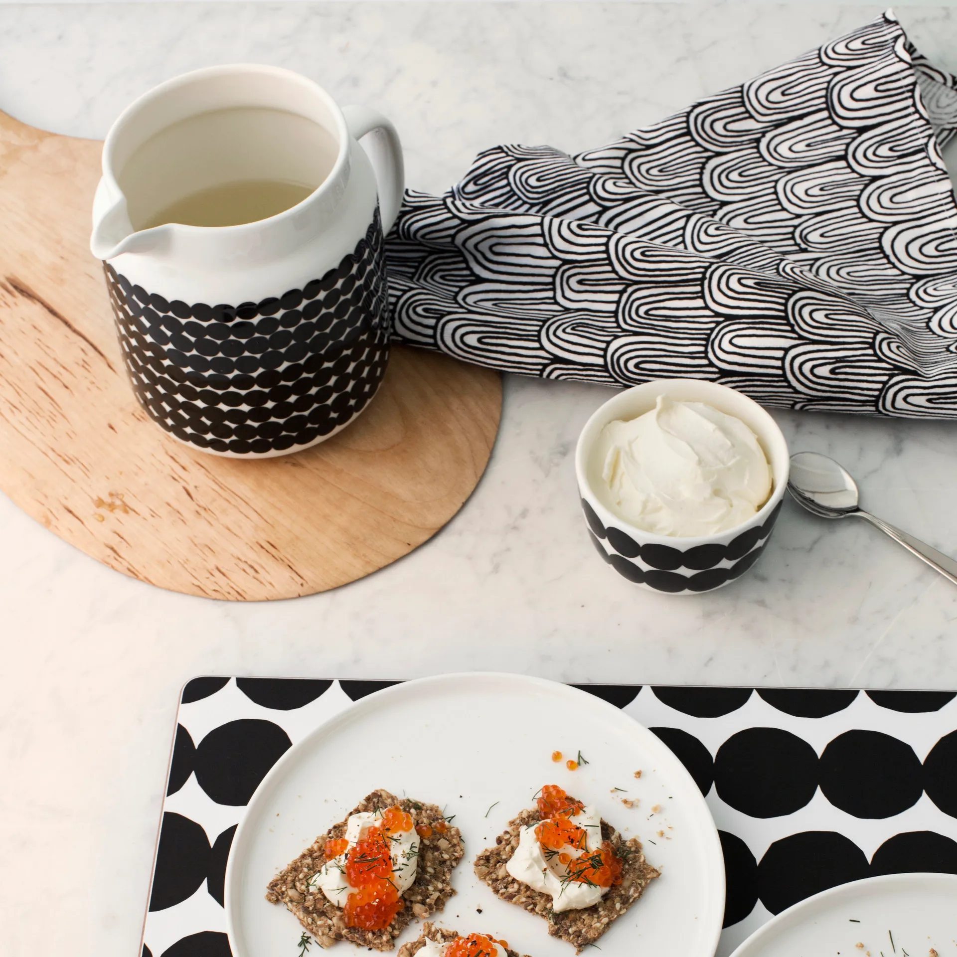 Räsymatto kulho 2,5 dl, Musta-valkoinen Marimekko