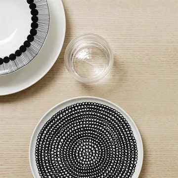 Räsymatto lautanen 20 cm 6 kpl musta pikkupallollinen - Marimekko