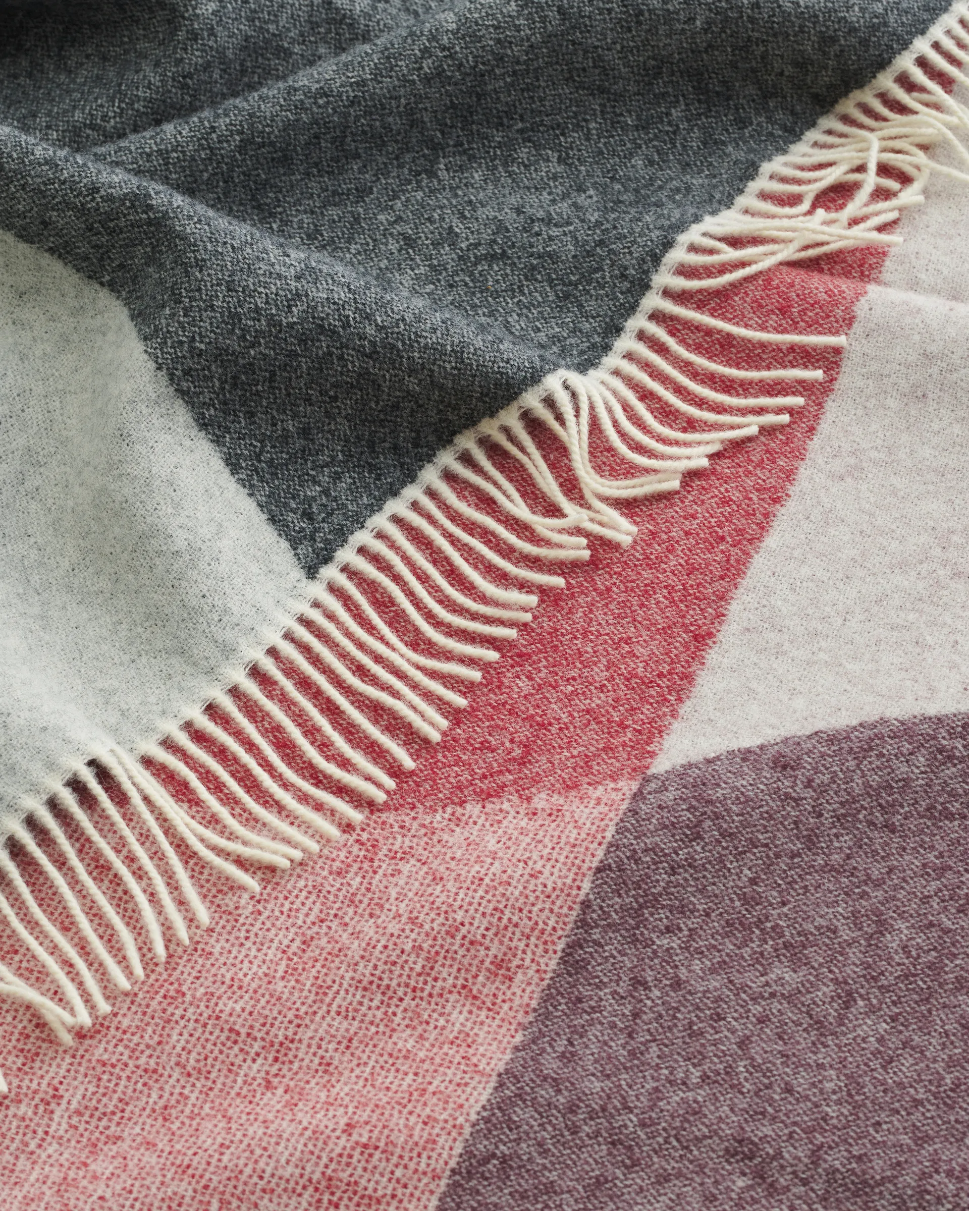 Sambara peite 140x180 cm, Off white-red-brown Marimekko