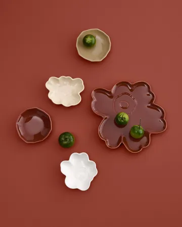 Unikko Shape lautanen - Kastanja - Marimekko