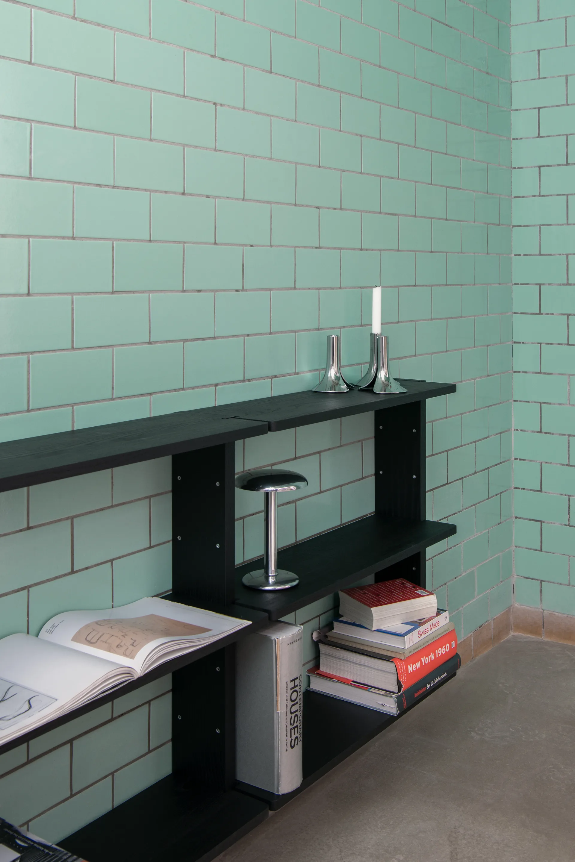 Gridlock Shelf W800 -hyllytaso, Black stained Ash Massproductions