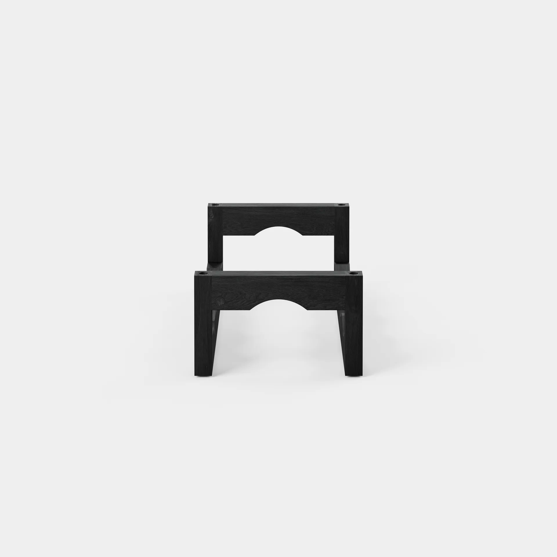 Silo pinottava viinipulloteline, Mustaksi petsattu saarni Massproductions