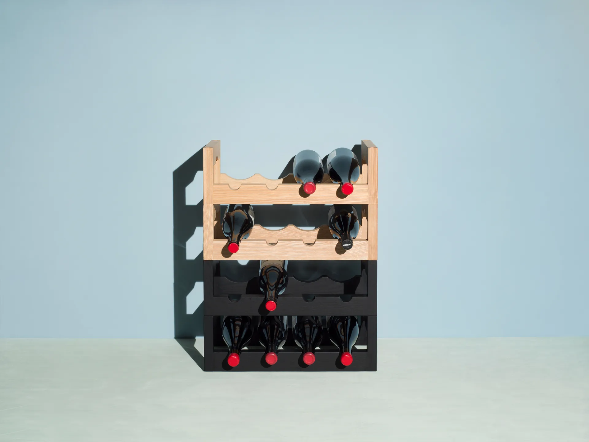 Silo pinottava viinipulloteline, Öljytty saarni Massproductions