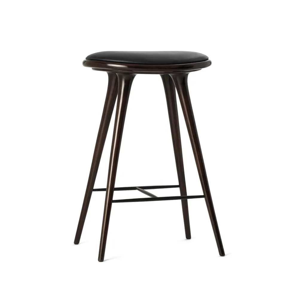 Mater high stool baarijakkara matala 69 cm, nahka musta, ruskeaksi petsattu pyökkiteline Mater