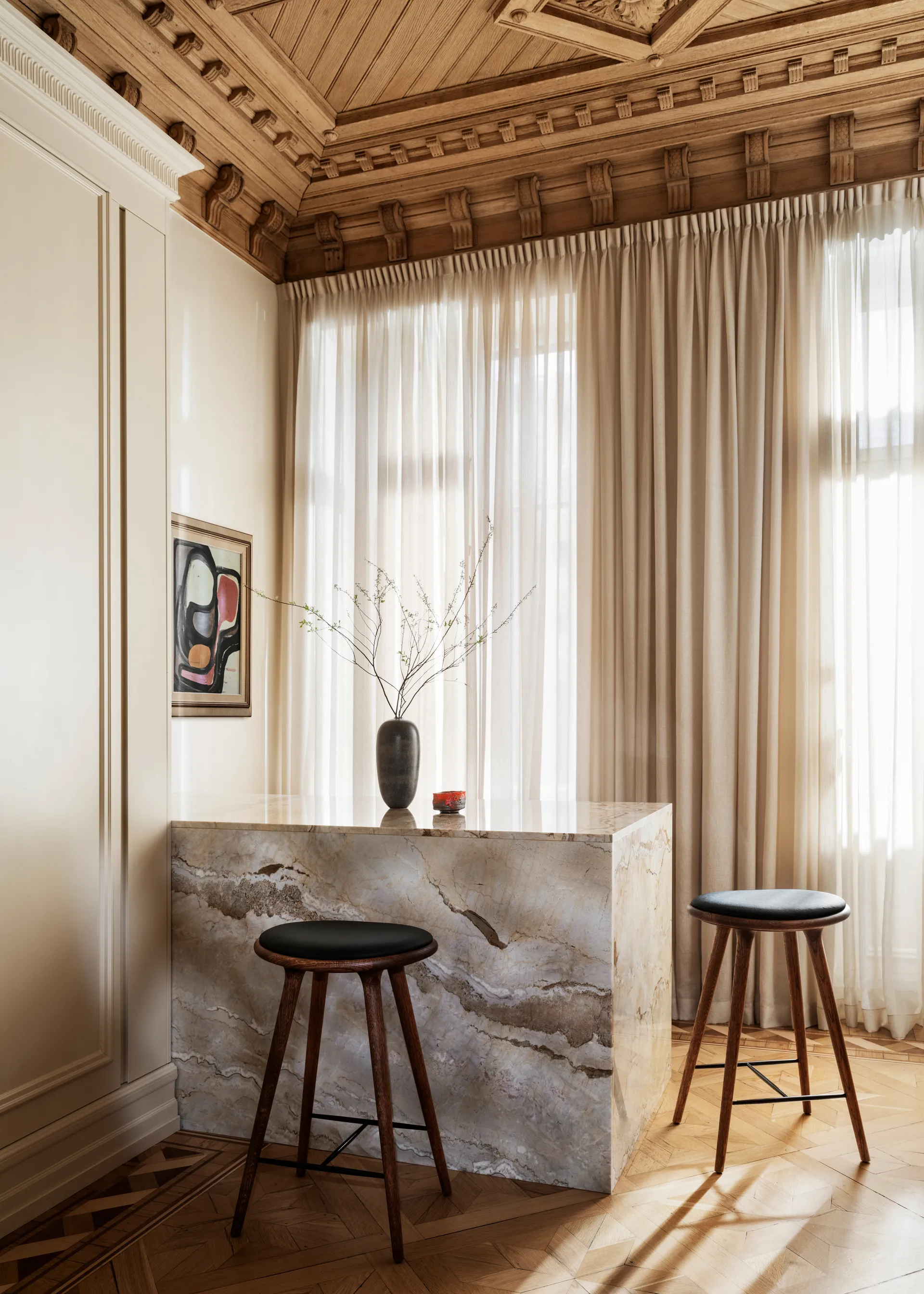 Mater high stool baarijakkara matala 69 cm, nahka musta, sirka grey tammi Mater