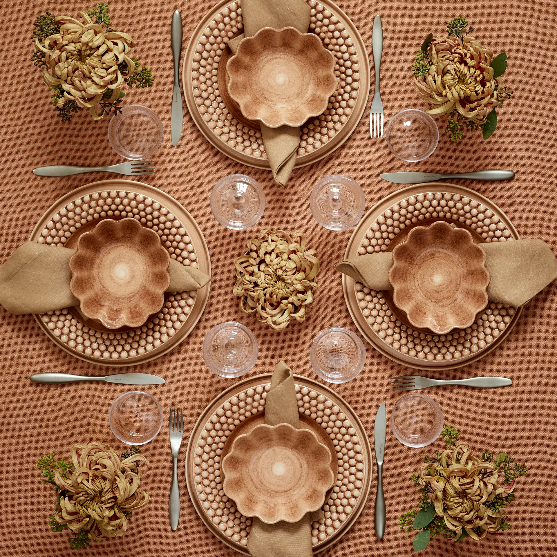 Bubbles-lautanen 28 cm, Cinnamon Mateus