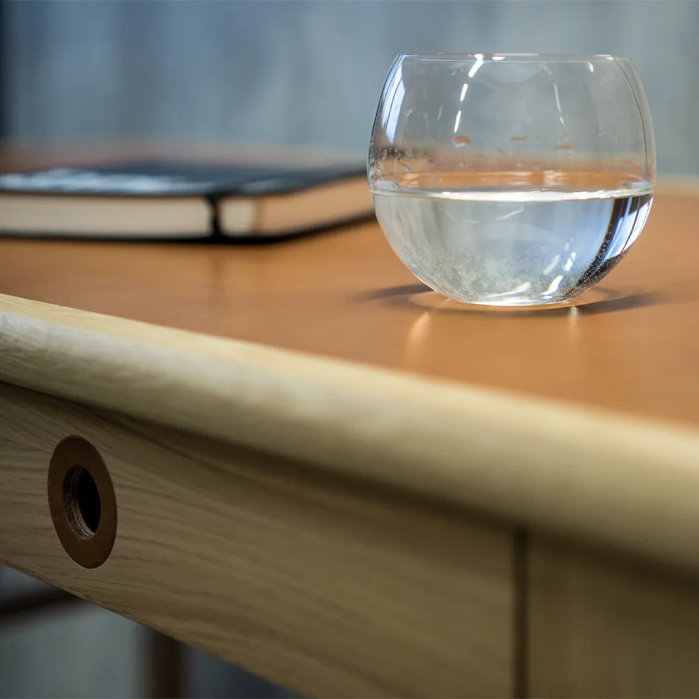 Höllviken kirjoituspöytä, vaaleanharmaa Mavis