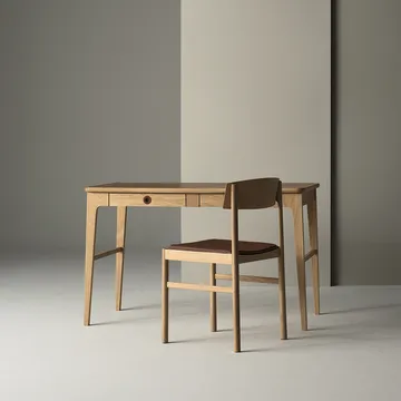 Punainen tuoli - Valkopigmentoitu mattalakattu tammi - Mavis