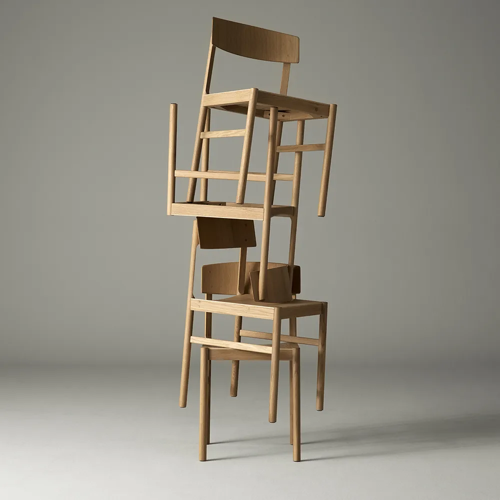 Punainen tuoli, Valkopigmentoitu mattalakattu tammi Mavis