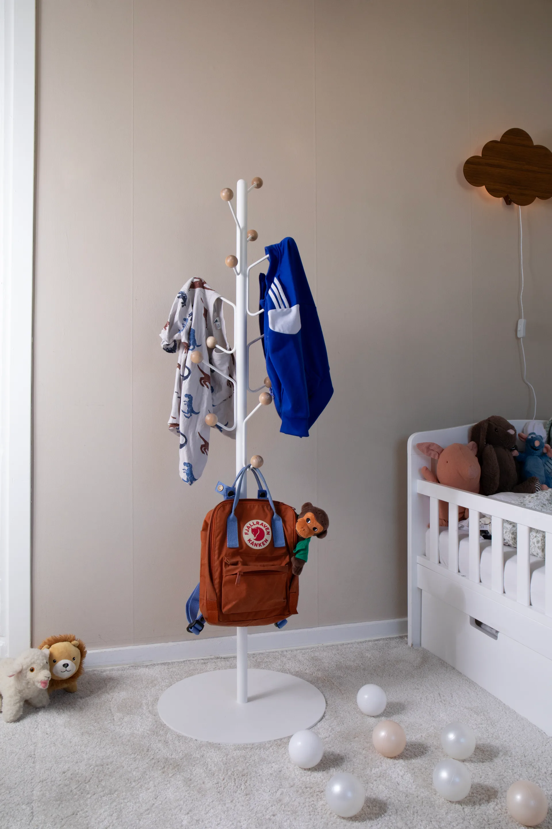 Bill Floor vaatekoukku juniori, Valkoinen Maze