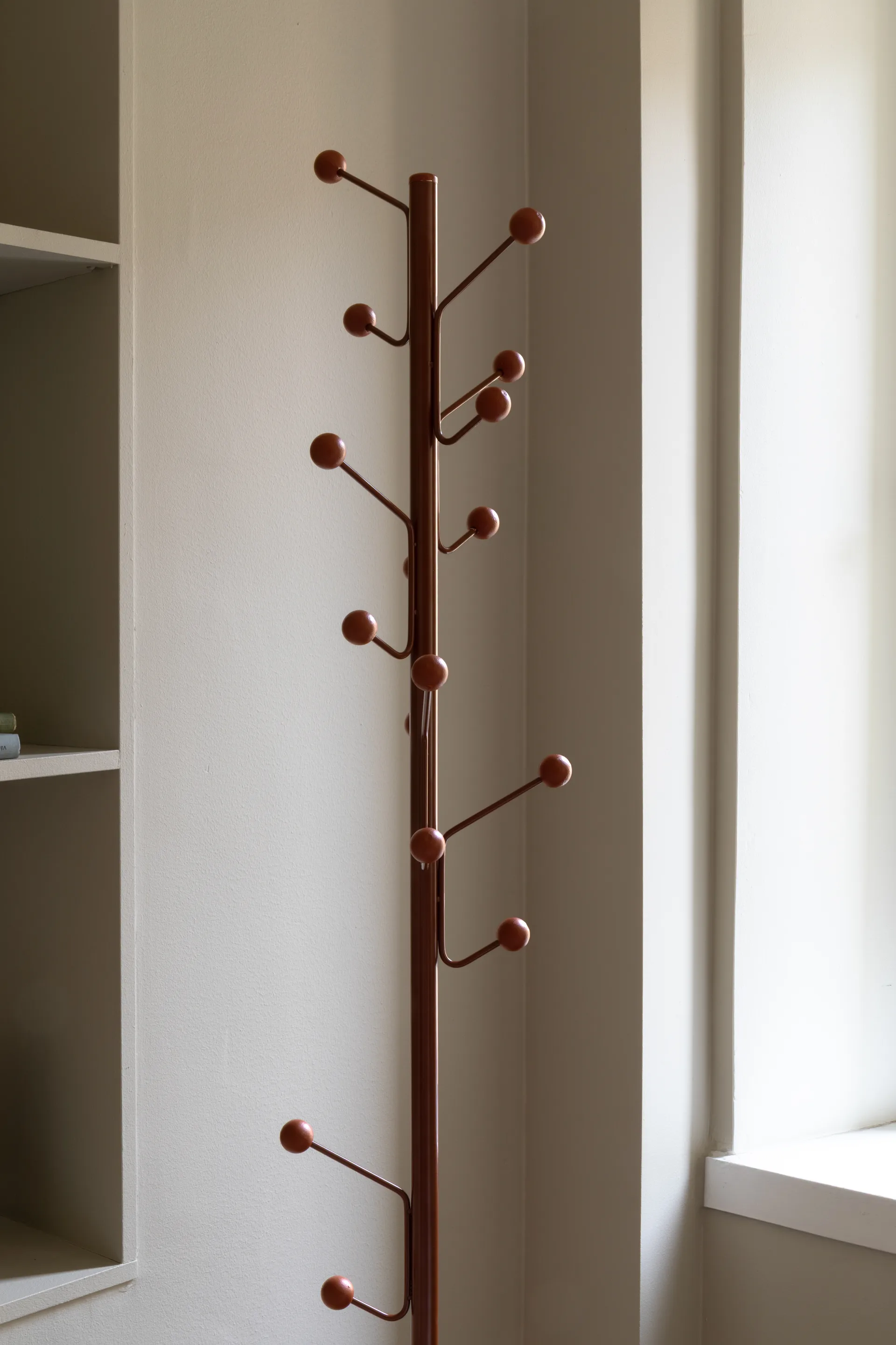 Bill Floor -vaateripustin, Kaneli Maze