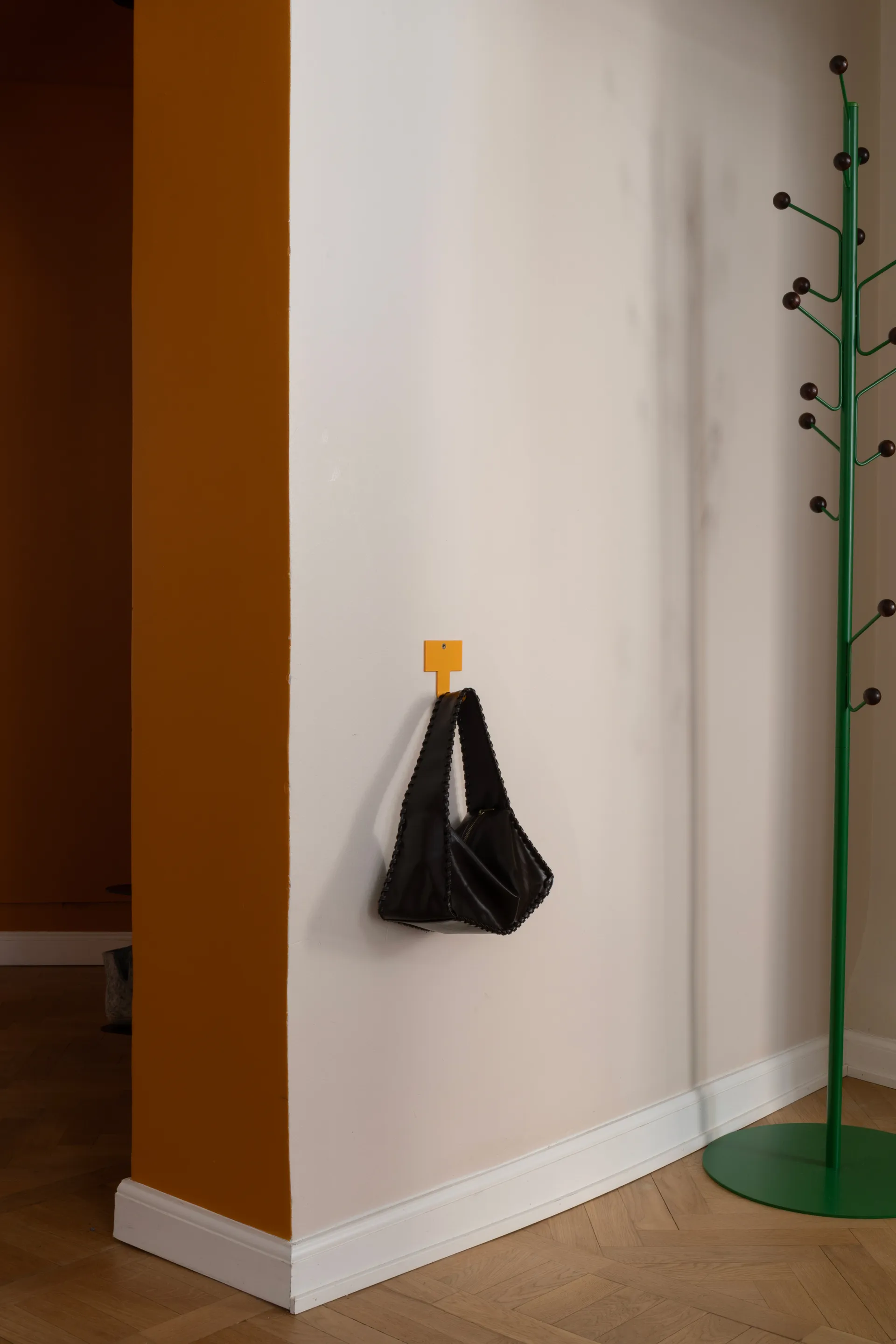 Bill Floor -vaateripustin, Vihreä-tummanruskea Maze