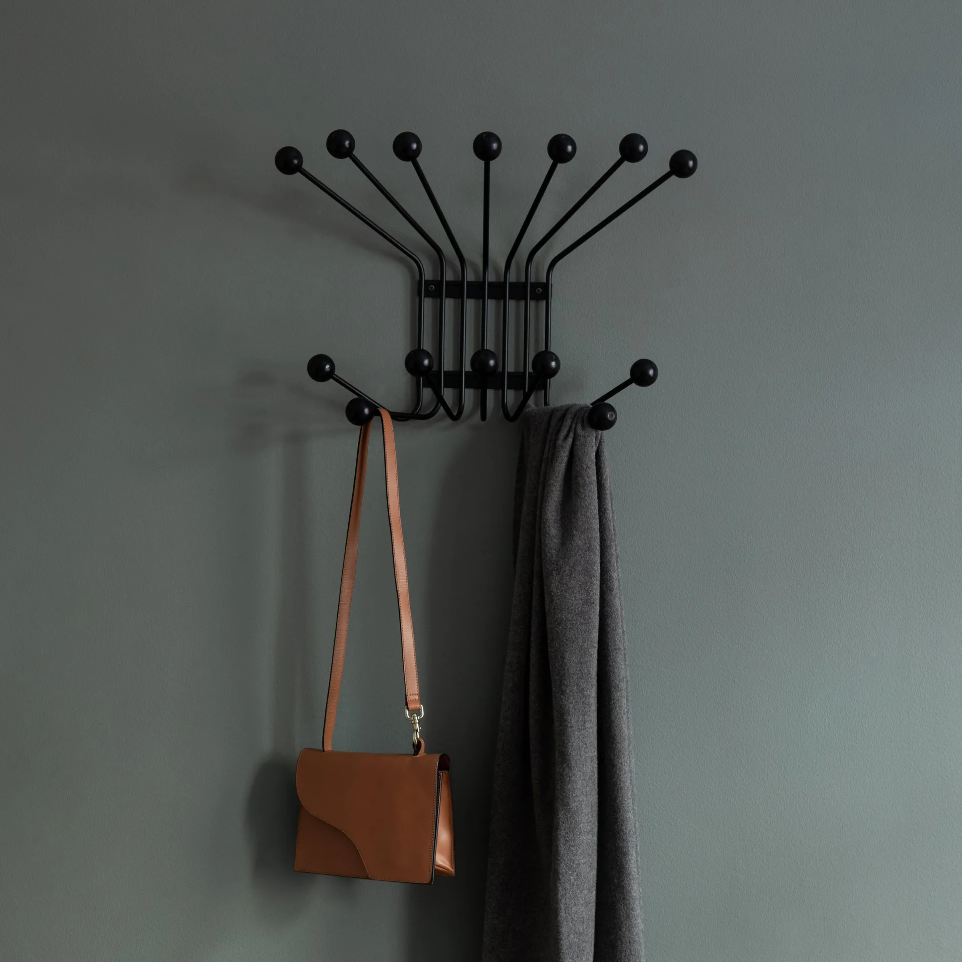 Bill vaatenaulakko, L, musta Maze