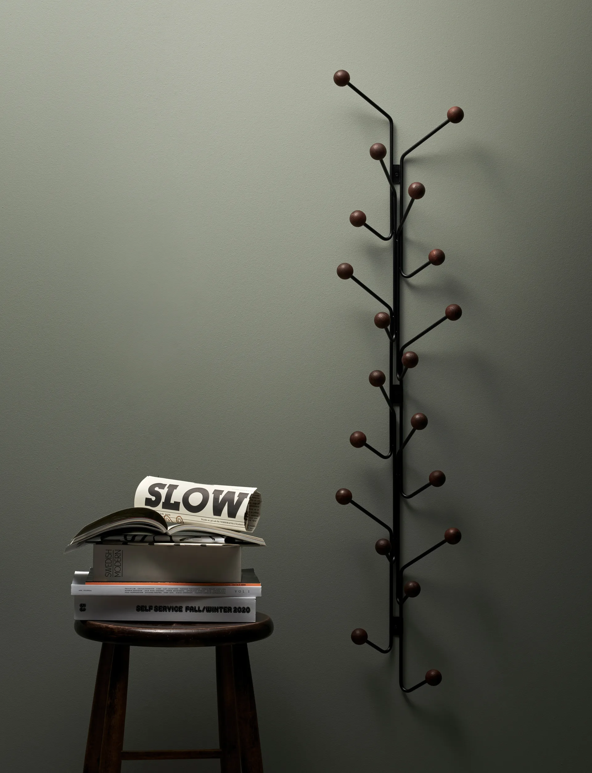 Bill Vertical vaatehenkarit, Musta-tummaruskea Maze