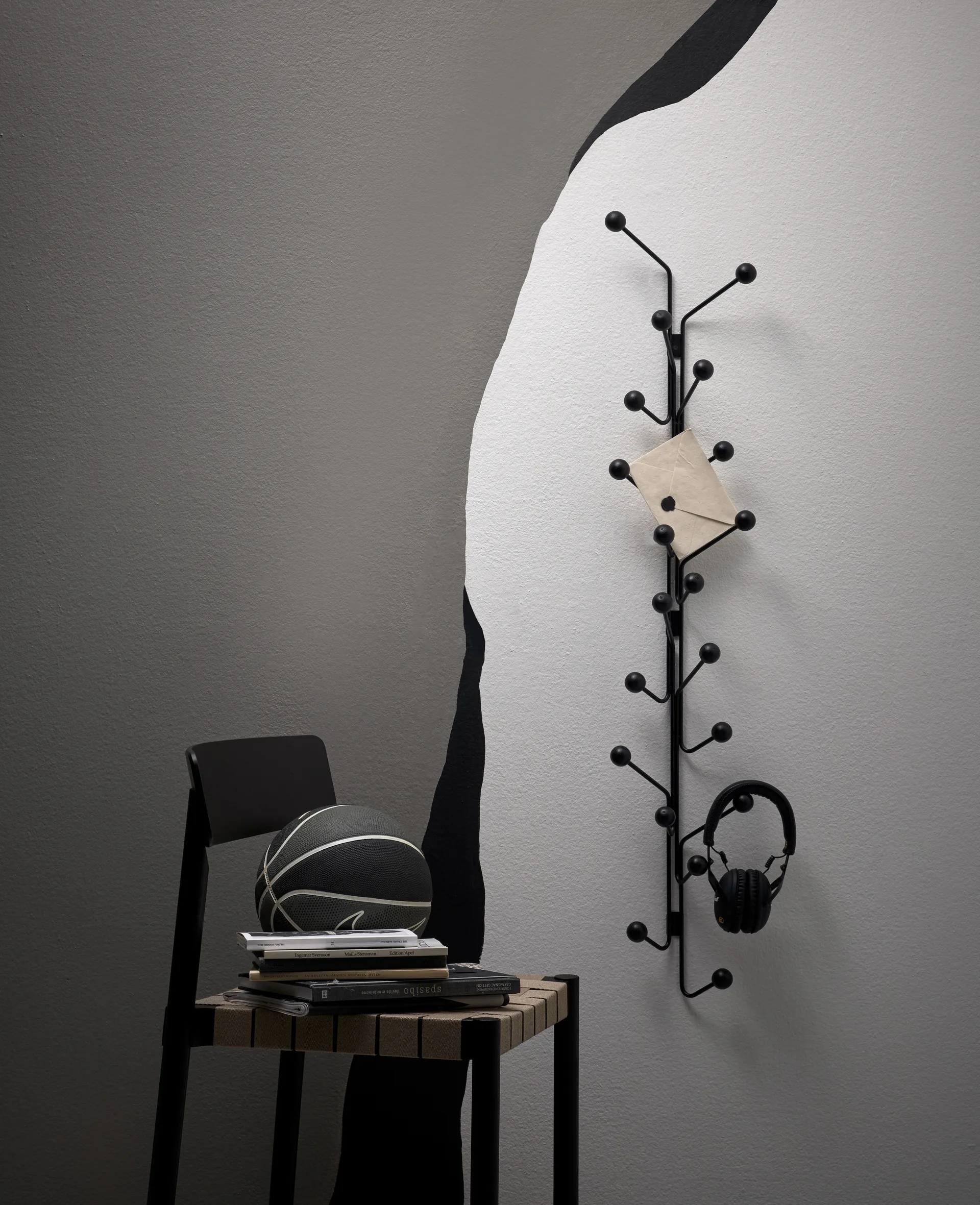 Bill Vertical vaatehenkarit, Musta Maze