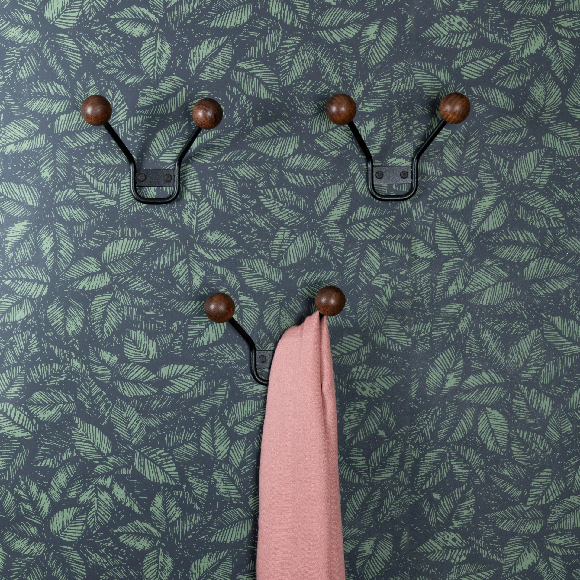 Bill XXS vaatenaulakko, Musta-tummanruskea Maze