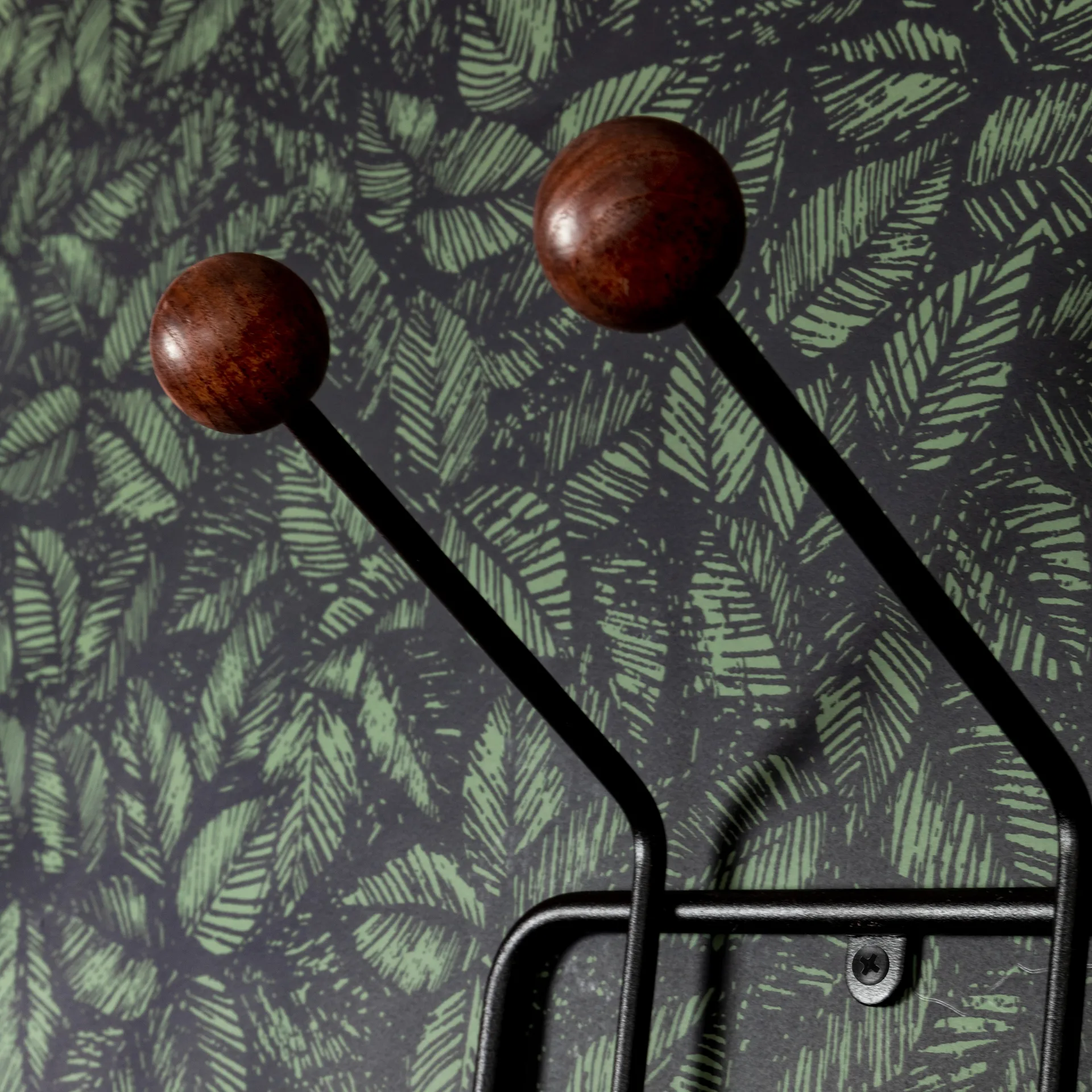 Bill XXS vaatenaulakko, Musta-tummanruskea Maze