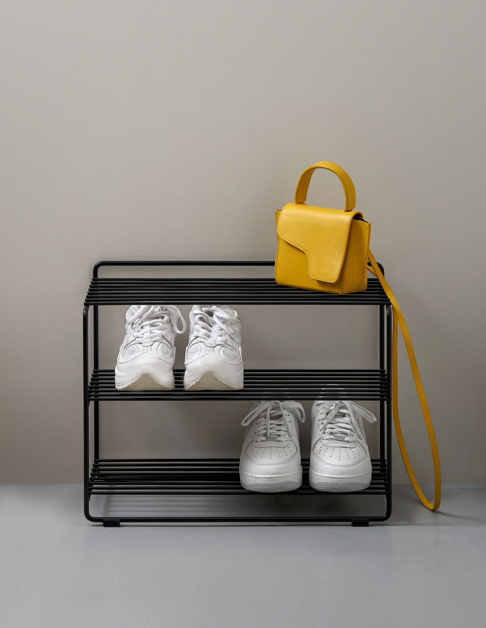 Downtown kenkähylly, Musta Maze