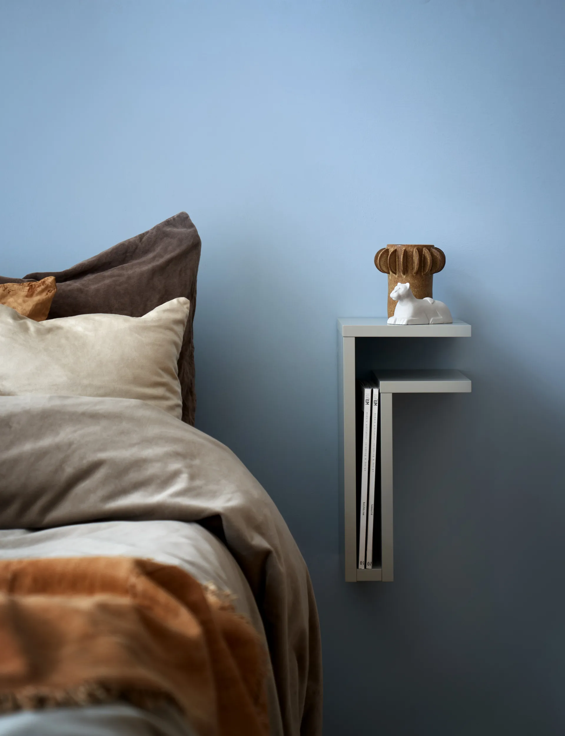 F-shelf seinähylly silk grey, Hylly oikealle Maze