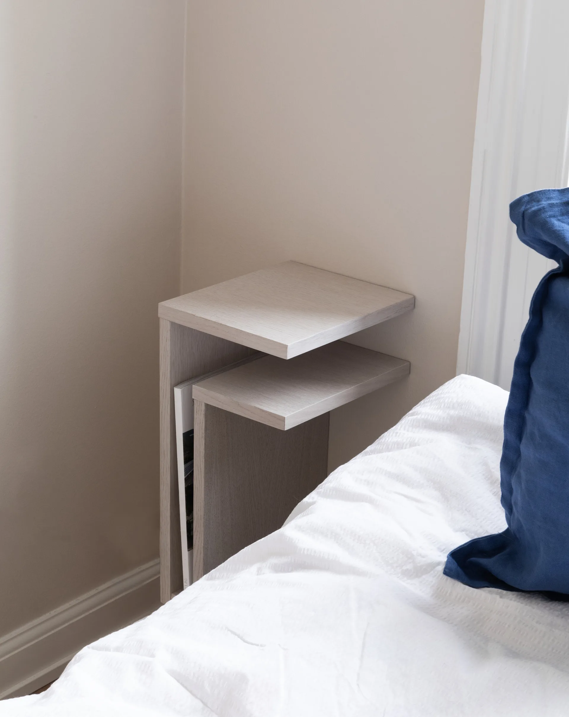 F-shelf seinähylly white oak, Hylly oikealle Maze