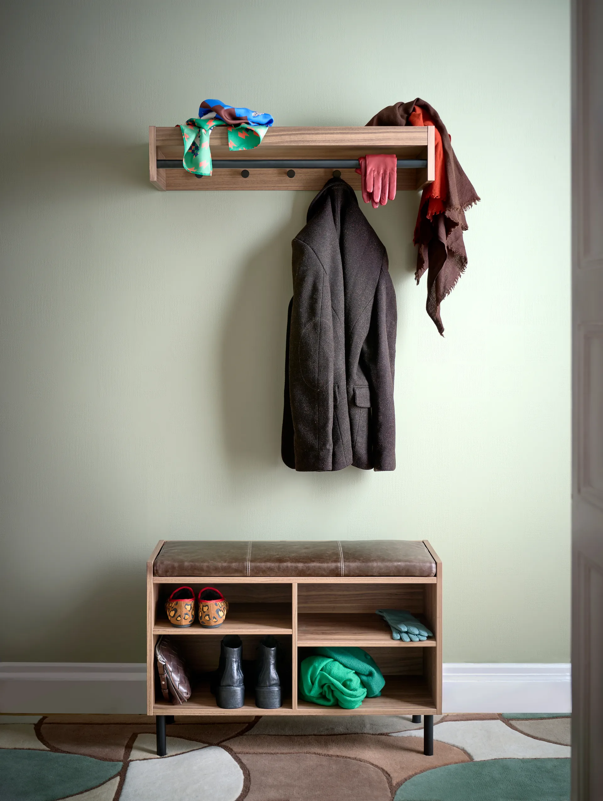 Gentle säilytyspenkki, Pähkinäpuu, 78x53x35 cm Maze