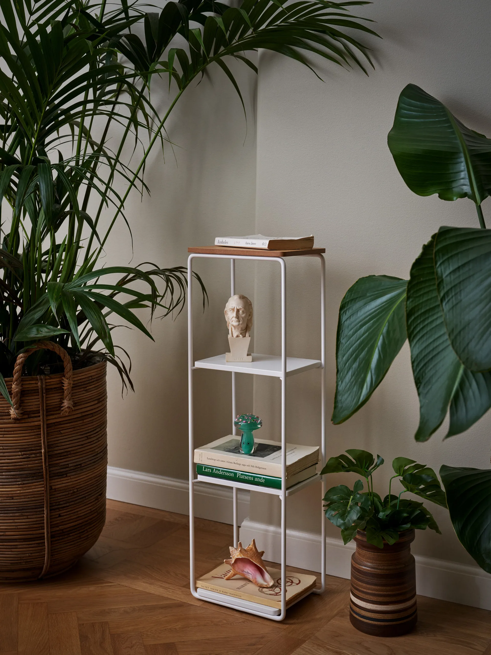Mixrack Floor Shelf L -hylly 26 x 19 x 82,2 cm, Oak-white Maze