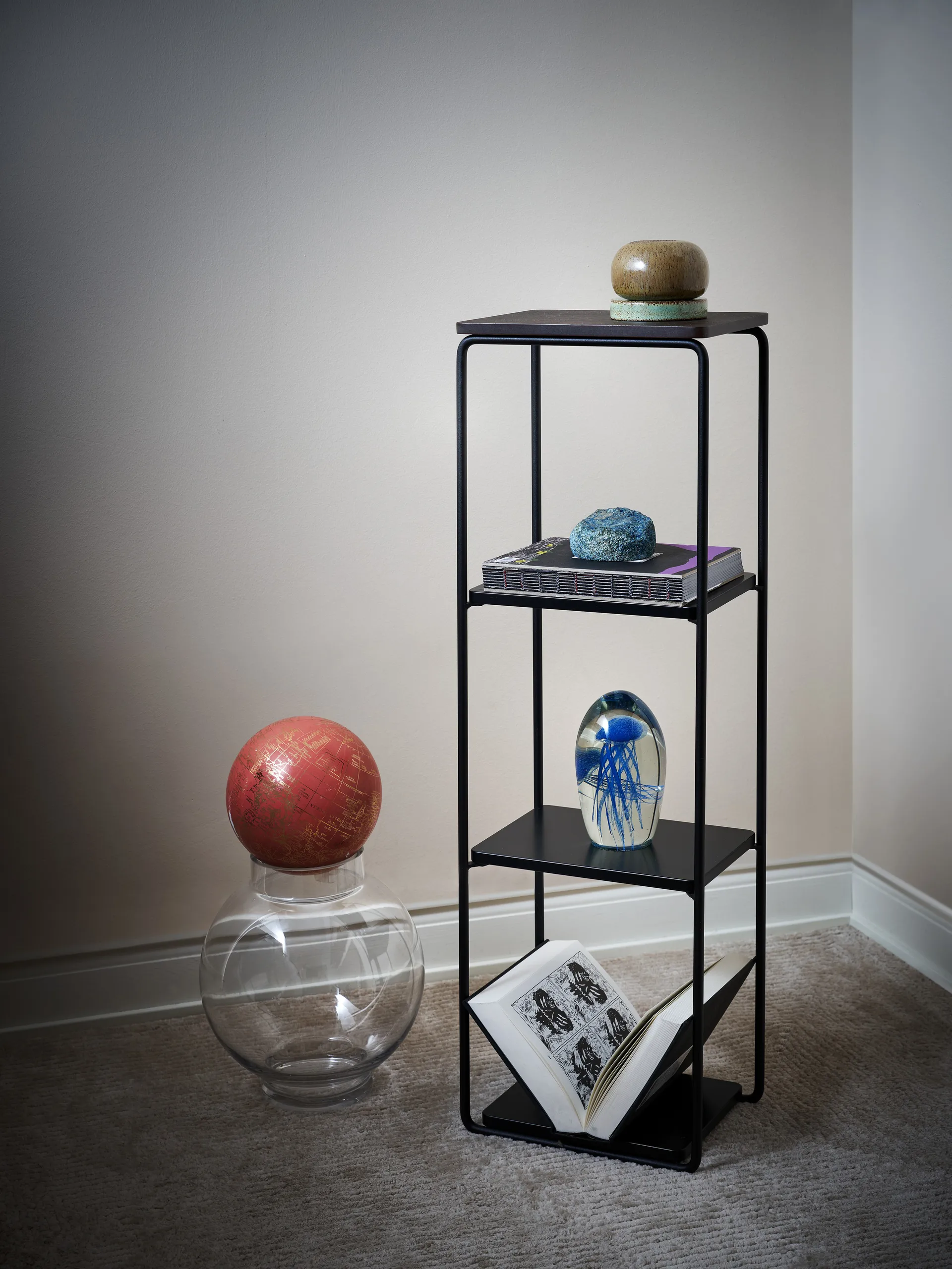 Mixrack Floor Shelf L -hylly 26 x 19 x 82,2 cm, Stained oak-black Maze