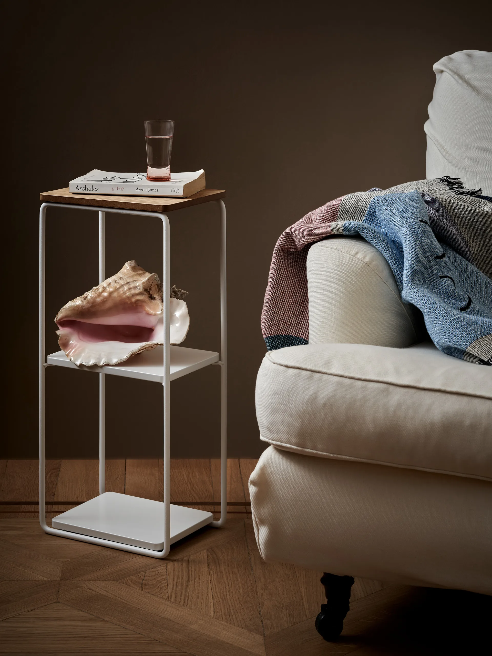 Mixrack Floor Shelf S -hylly 26 x 19 x 57,2 cm, Oak-white Maze