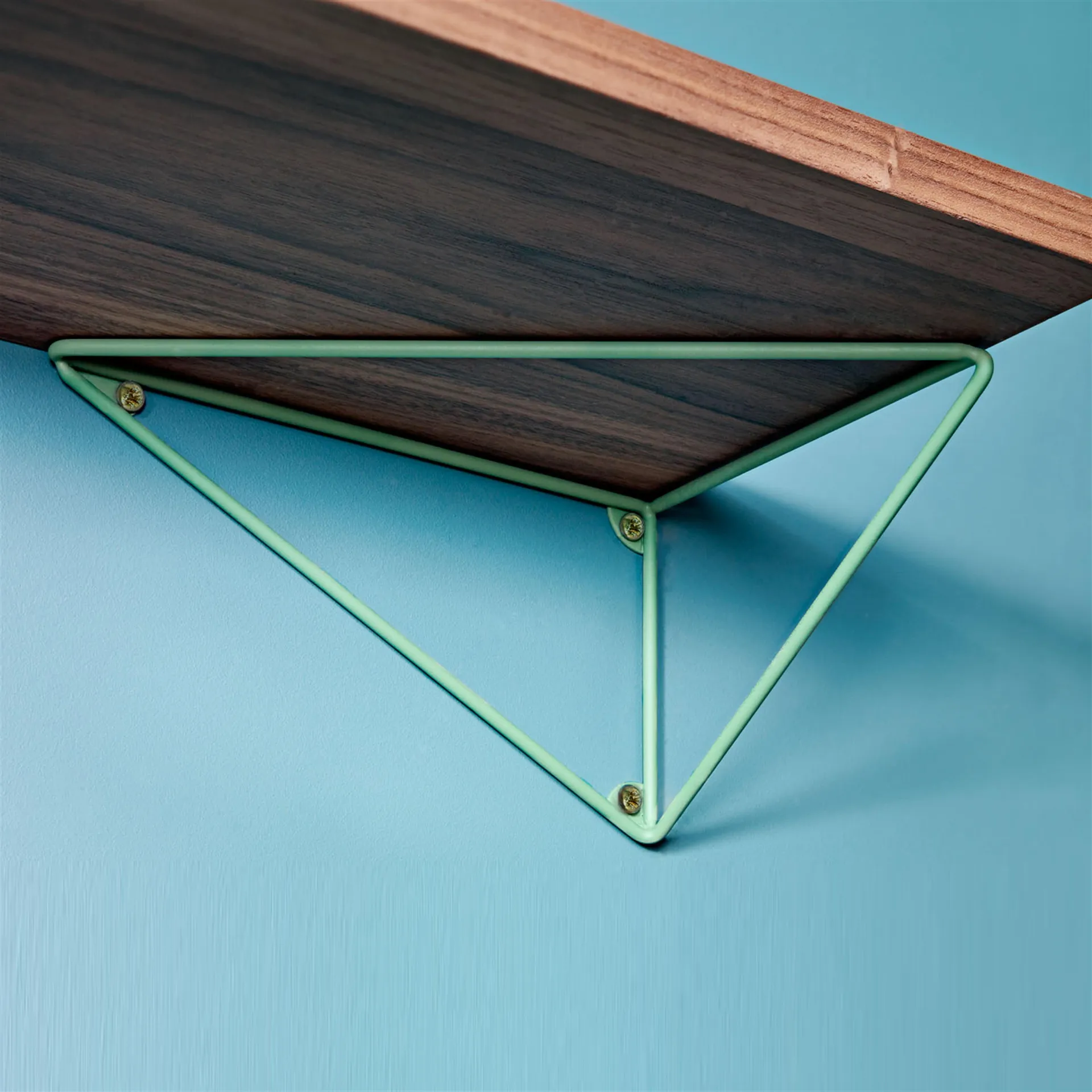 Pythagoras hyllytaso, saksanpähkinä Maze