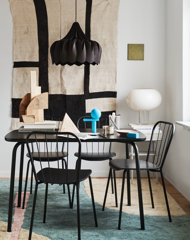 Same Chair -tuoli, Musta Maze