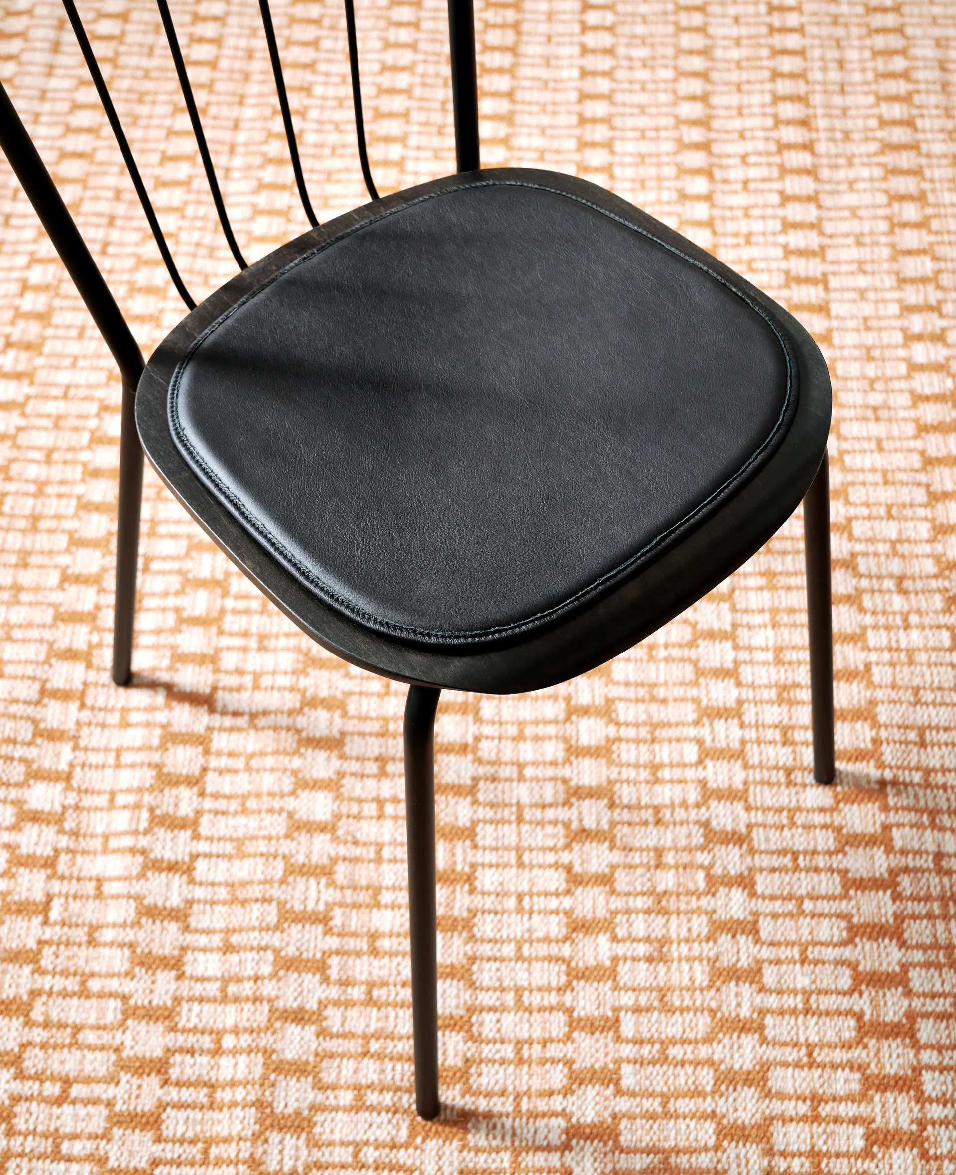 Same Seat Cushion -istuintyyny 35 x 37 cm, Black Maze