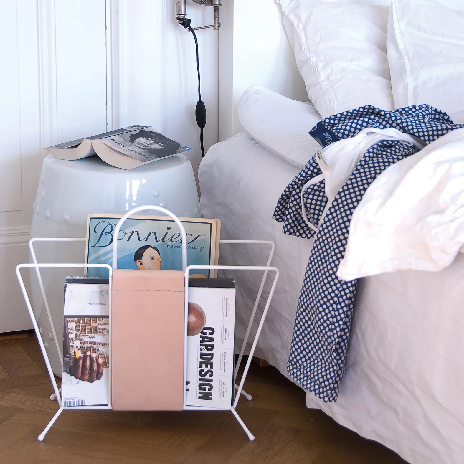 Suitcase lehtiteline, Valkoinen-luonnonvärinen Maze