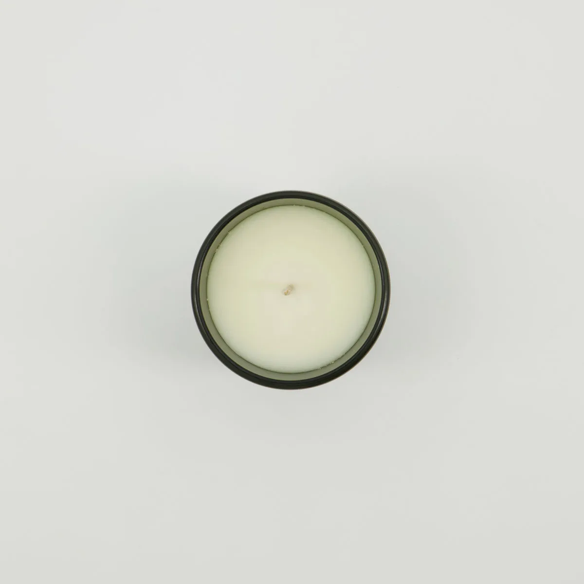 Meraki tuoksukynttilä 12 tuntia 2-pakkaus, Oud-lehti Meraki